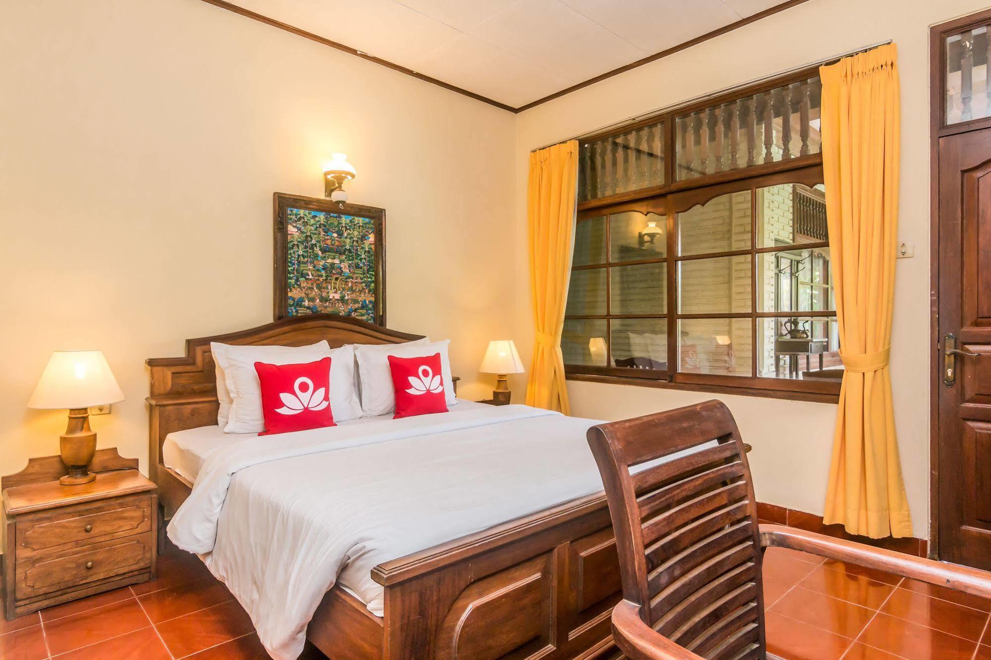 Hotel Zen Danau Toba 3*