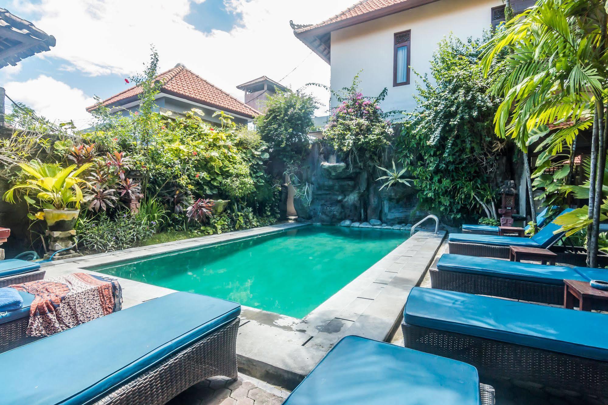 Zen Danau Toba 3*