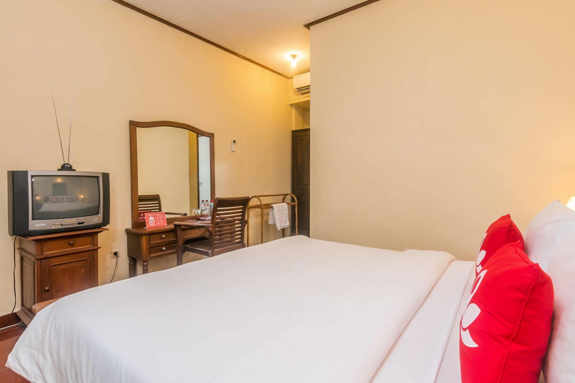 Hotel Zen Danau Toba 3*